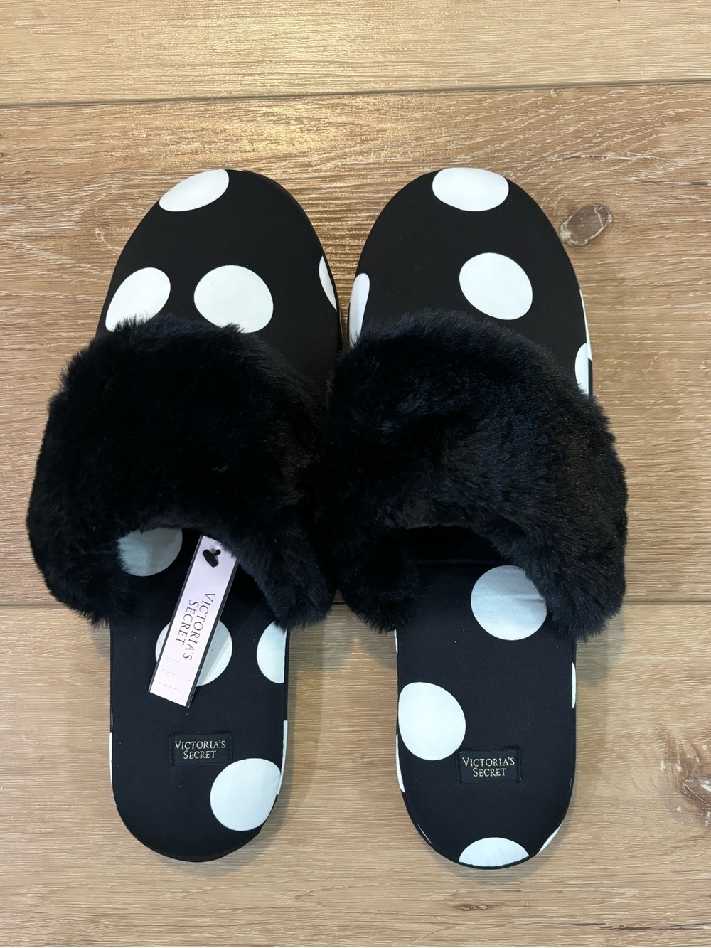 NWT Victoria's Secret Black & White Polka Dot Faux Fur Slippers 8/9